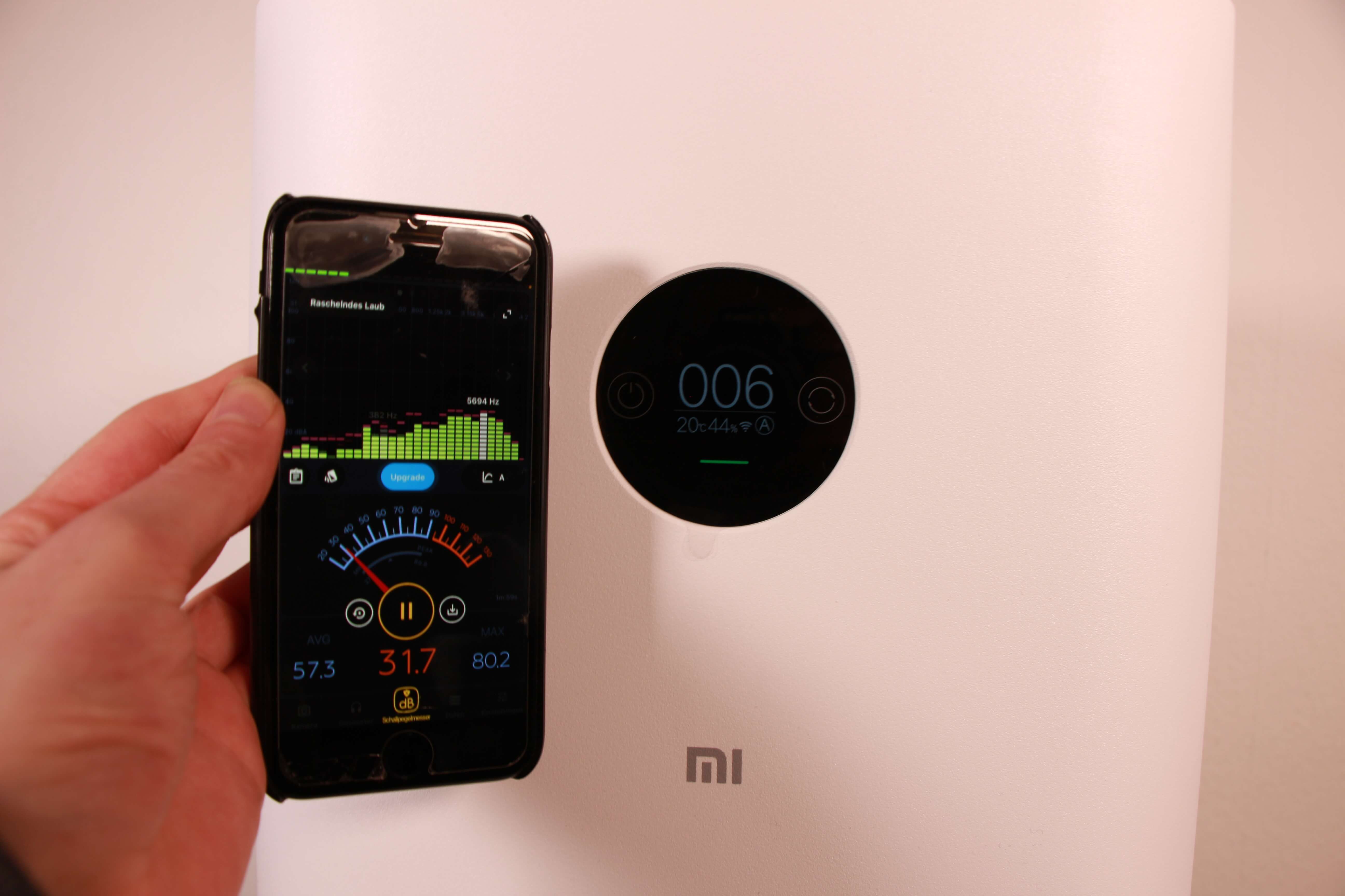 Auf dem Smartphone wird die Lautstärke vom Xiaomi Mi AIr Purifier Pro H Luftreiniger im automatischen Modus mit 31 Dezibel  gemessen